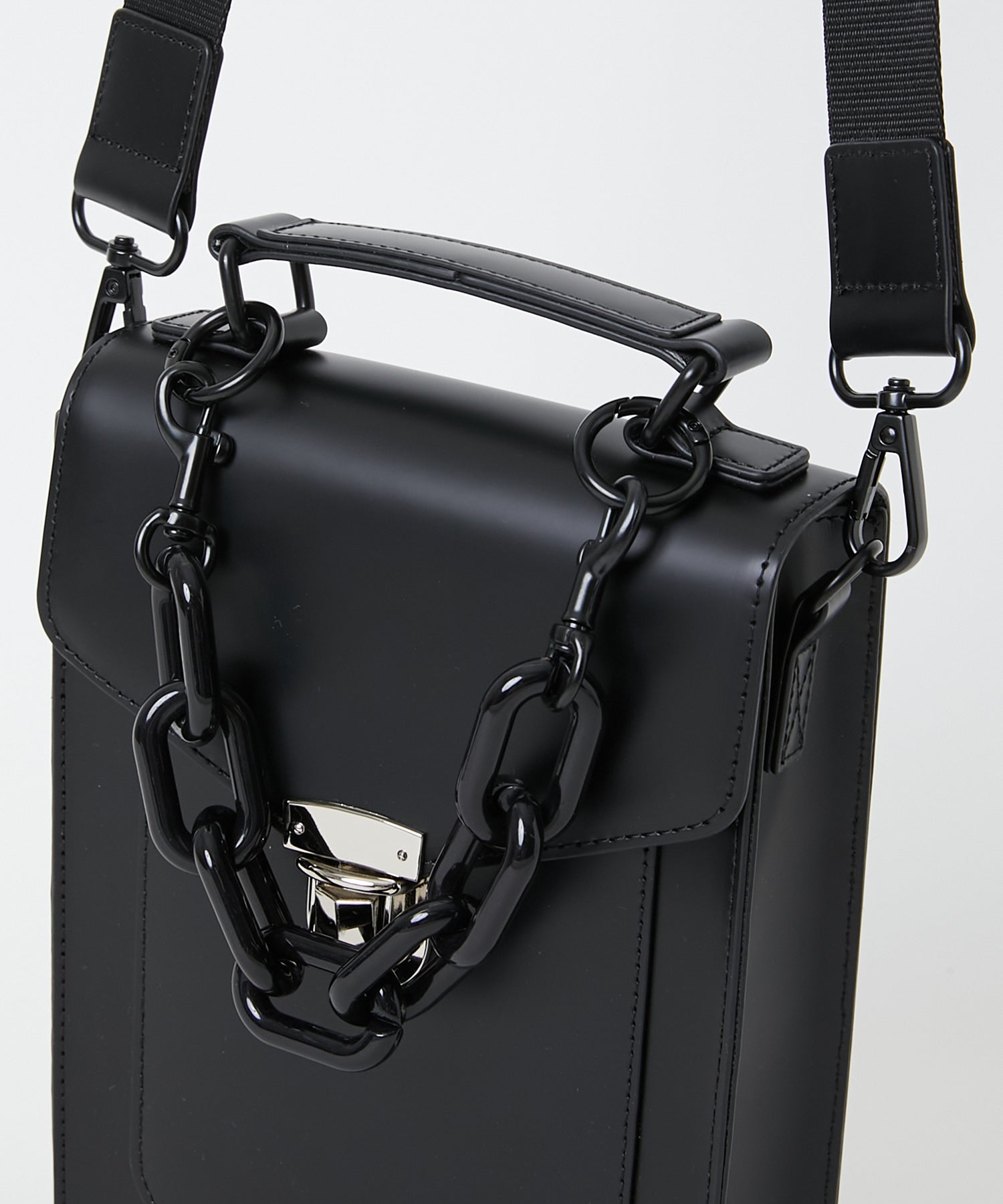 vetro(ヴェトロ) 牛革チェーンショルダー 縦型 (imu-033)